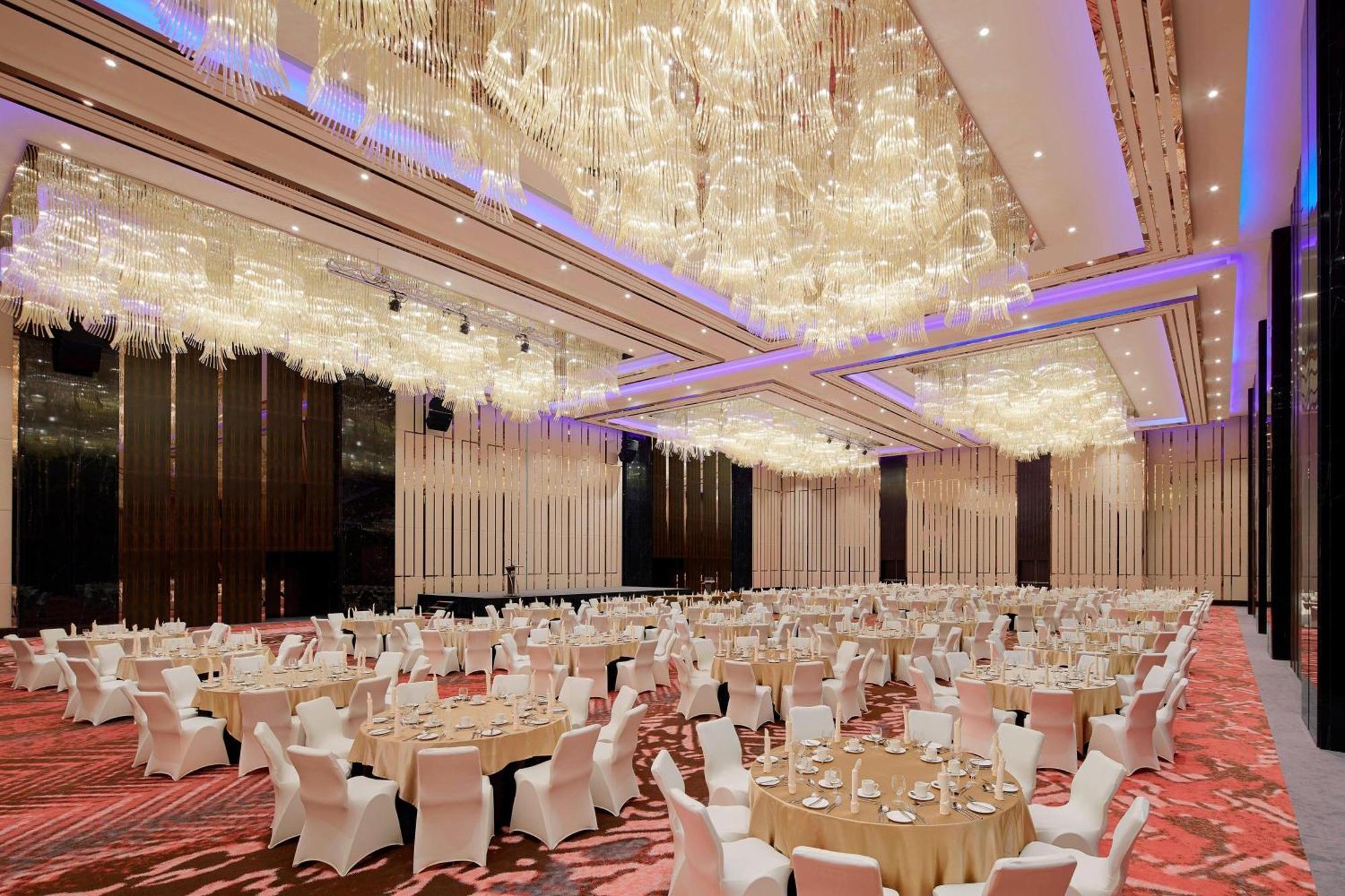 Sheraton Petaling Jaya Hotel Экстерьер фото The Grand Ballroom